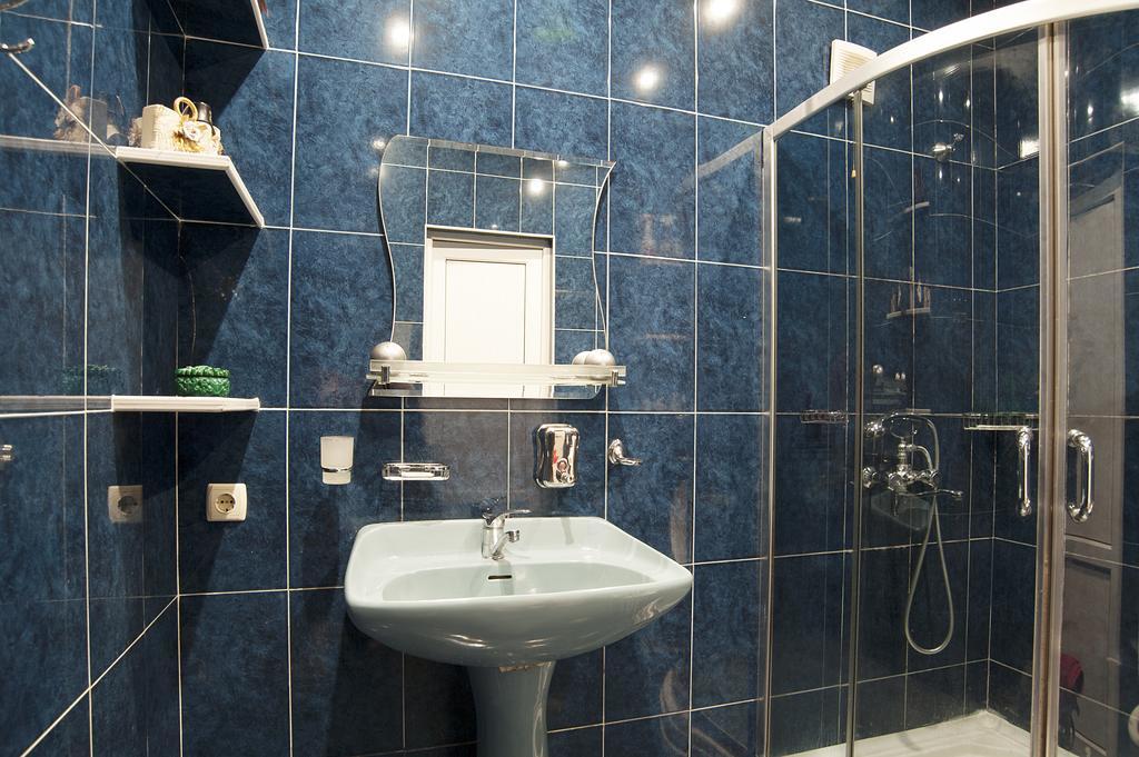 Apartment In Purtseladze Street ティビリシ エクステリア 写真